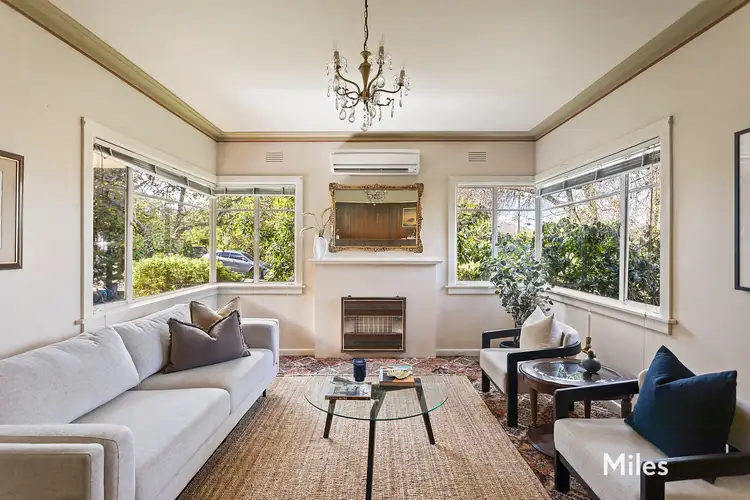 Second view of Homely house listing, 3 Ravenswood Avenue, Ivanhoe East VIC 3079