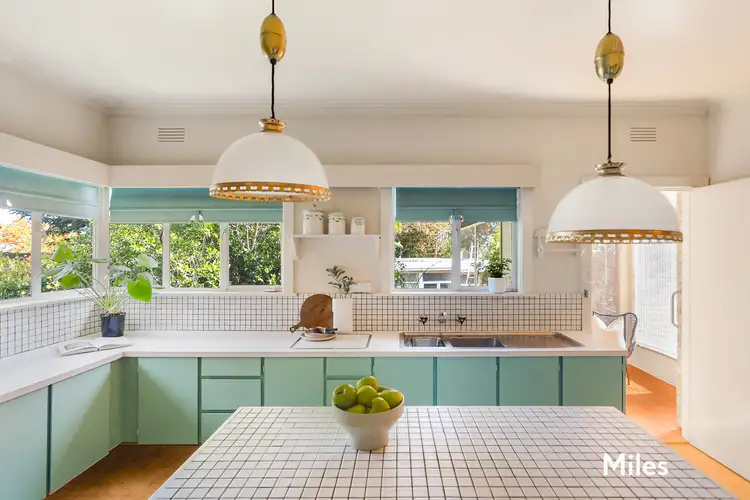 Fifth view of Homely house listing, 3 Ravenswood Avenue, Ivanhoe East VIC 3079