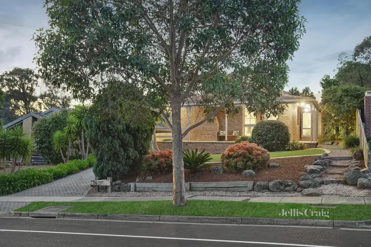 11 Calendonia Drive, Eltham North VIC 3095