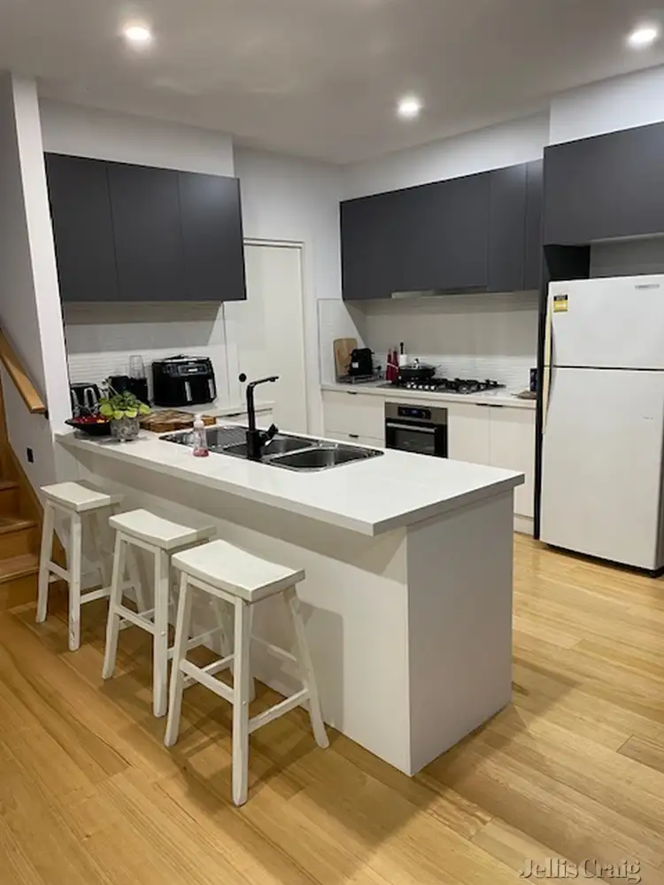 2/175 Collins Street, Thornbury VIC 3071