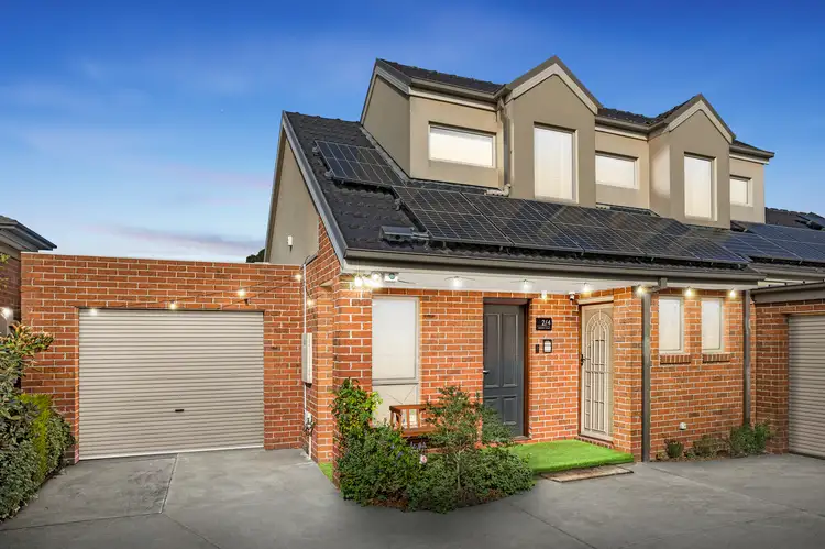 Second view of Homely townhouse listing, 2/4 Weabra Court, Chadstone VIC 3148
