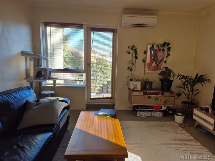 5/2B Loyola Avenue, Brunswick VIC 3056