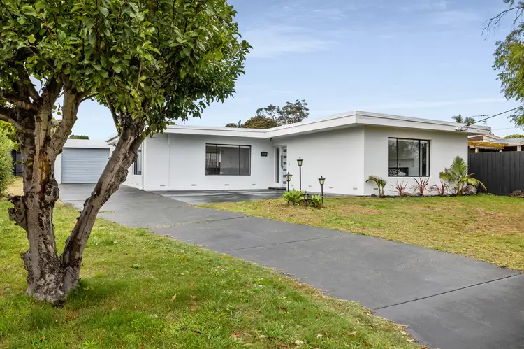 1 Deighton Drive, Rosebud VIC 3939