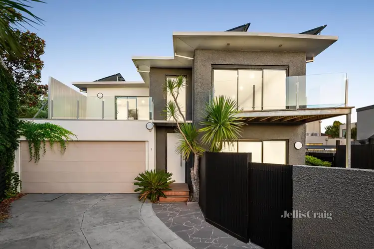 2/44 Beach Road, Hampton VIC 3188
