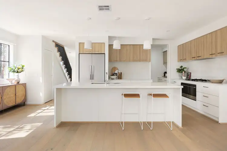 17436 Tahini Walk, Manor Lakes VIC 3024