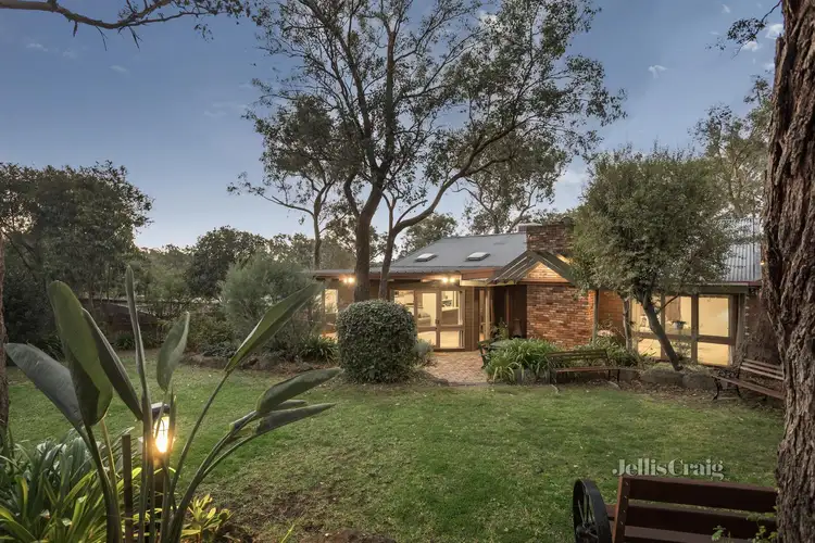 42 Manning Road, Eltham North VIC 3095