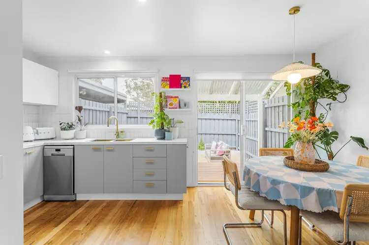 1/5 Carol Street, Mornington VIC 3931