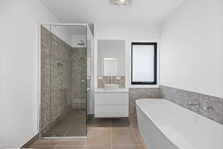 Fifth view of Homely unit listing, 1, 2, 4/27 Masefield Avenue, Mooroolbark VIC 3138