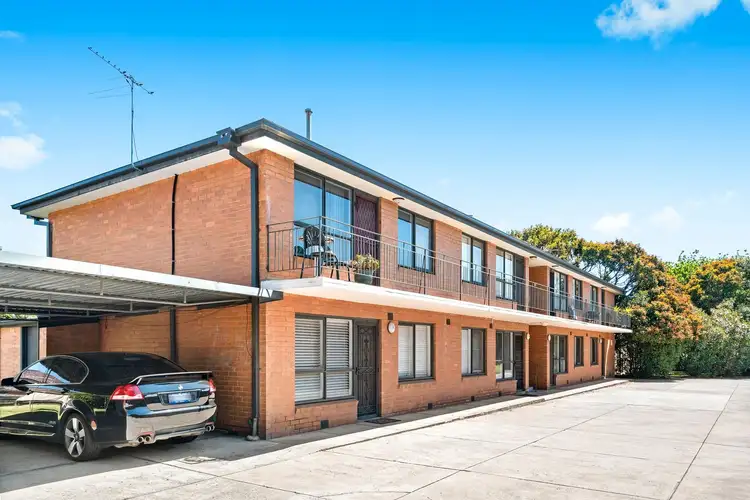 18/214 Kambrook Road, Caulfield North VIC 3161