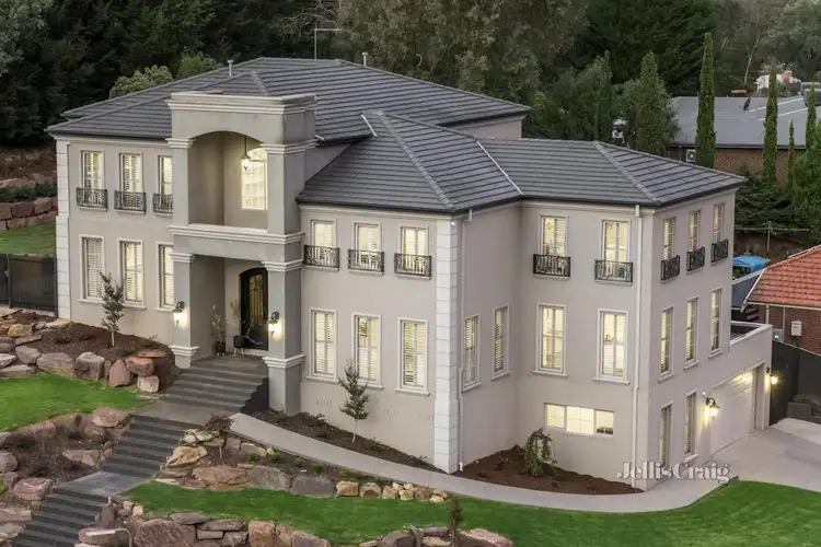 3 Glen Gully Road, Eltham North VIC 3095