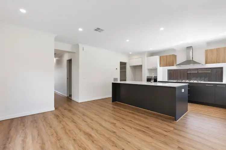 14 Cimbrone Place, Berwick VIC 3806