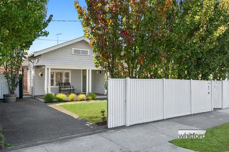 252 Shannon Avenue, Geelong West VIC 3218