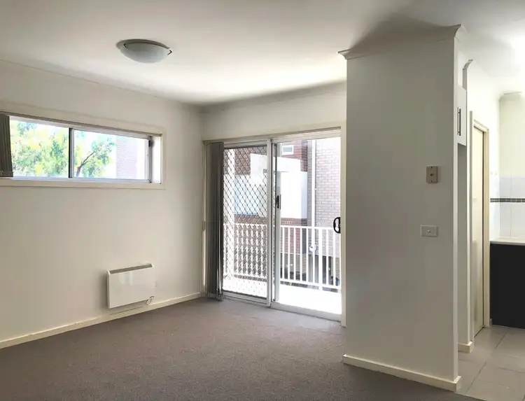 Fifth view of Homely apartment listing, 26/4 Woiwurung Crescent, Coburg VIC 3058
