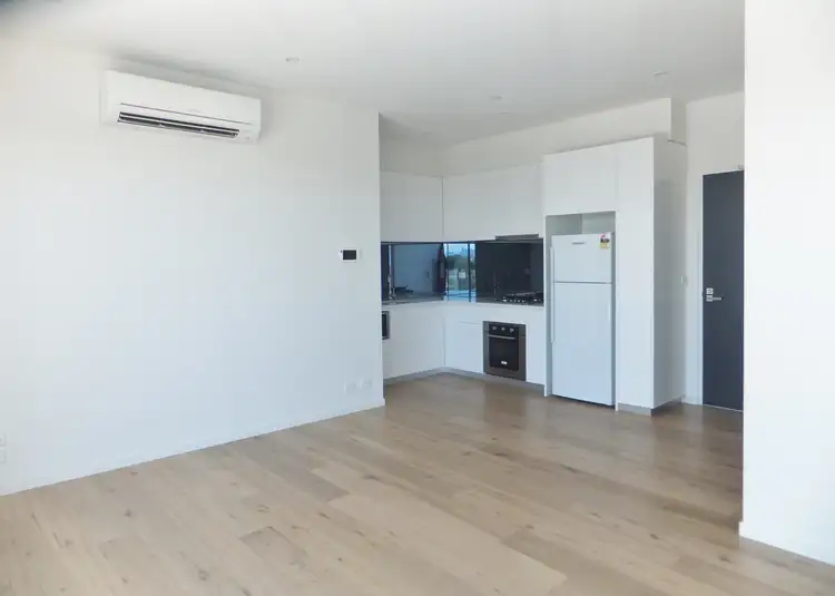 302/24 Becket Avenue, Bentleigh East VIC 3165