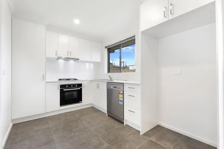 3/10 Burden Street, Springvale VIC 3171