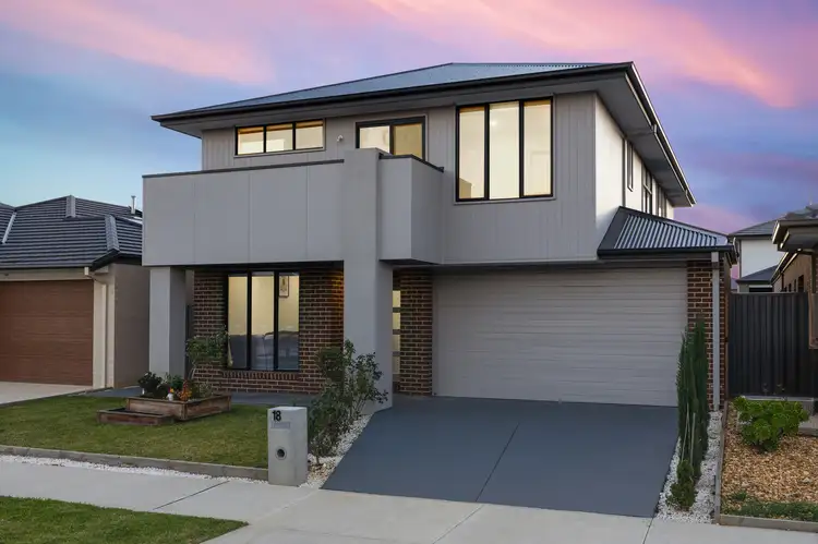 18 Praiano Avenue, Berwick VIC 3806