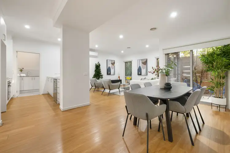 Fourth view of Homely townhouse listing, 2/131 Huntingdale Road, Oakleigh VIC 3166