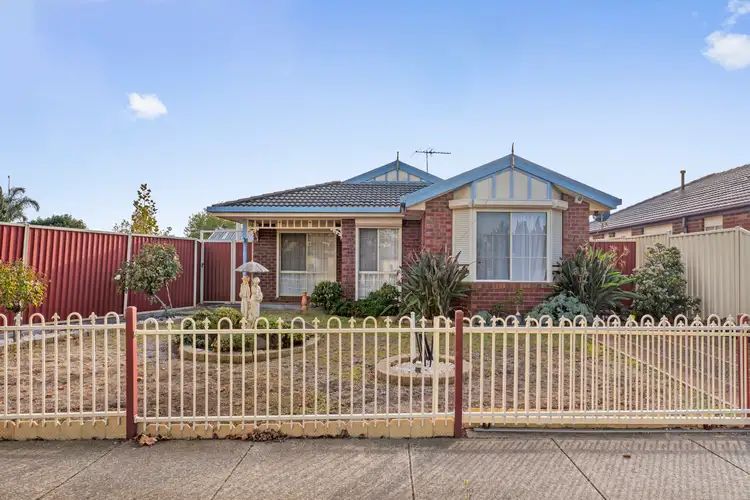 27 Golden Ash Grove, Hoppers Crossing VIC 3029