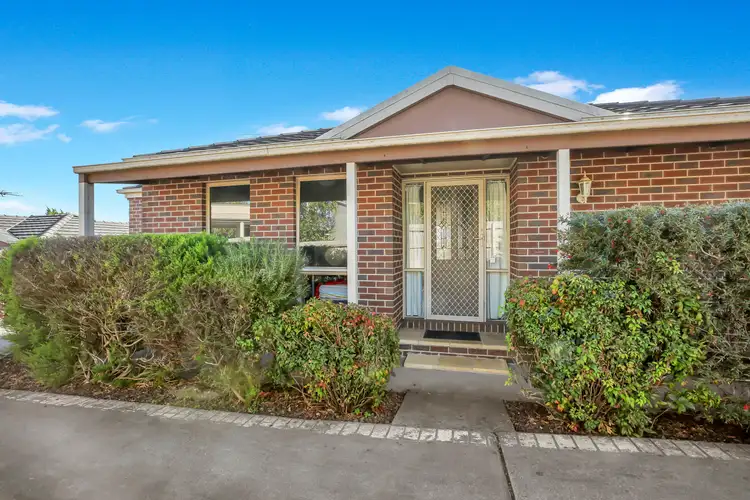 1/4 Cameron Court, Drouin VIC 3818
