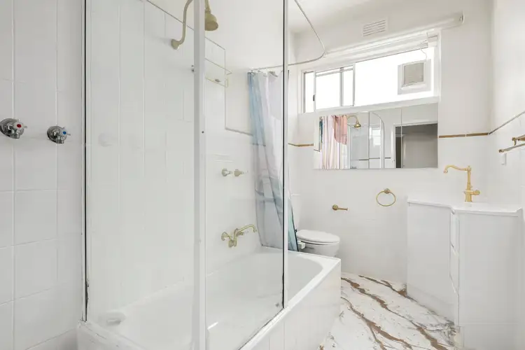 Fourth view of Homely apartment listing, 8/76 Orrong Road, Elsternwick VIC 3185