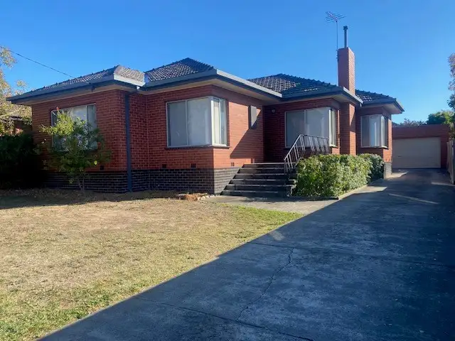 25 Braidhill Road, Macleod VIC 3085