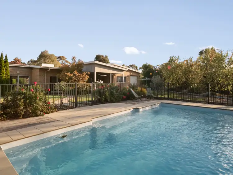Fourth view of Homely house listing, 2 Leslie Place, Junortoun VIC 3551