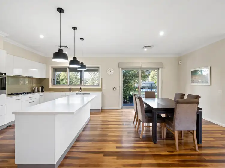 Fifth view of Homely house listing, 2 Leslie Place, Junortoun VIC 3551