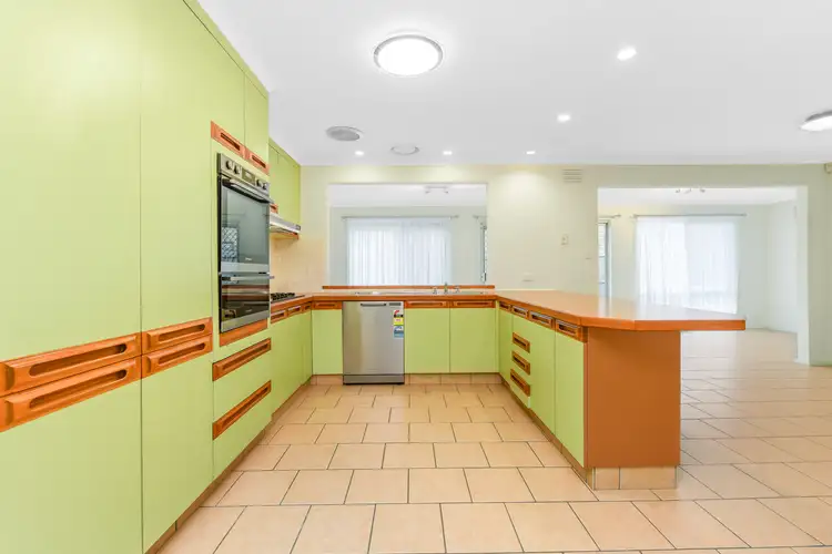 49 Chancellor Drive, Wheelers Hill VIC 3150