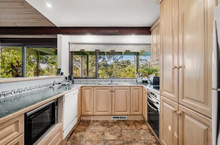 Fourth view of Homely house listing, 6 Kiloran Court, Templestowe VIC 3106