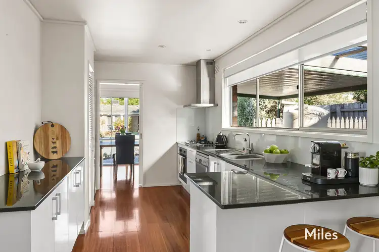 Fourth view of Homely house listing, 2 Yilleen Close, Yallambie VIC 3085