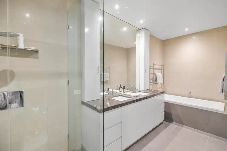 Sixth view of Homely apartment listing, 2/1174 Malvern Road, Malvern VIC 3144