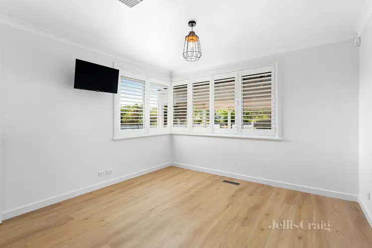 Fifth view of Homely house listing, 10 Flodden Way, Briar Hill VIC 3088