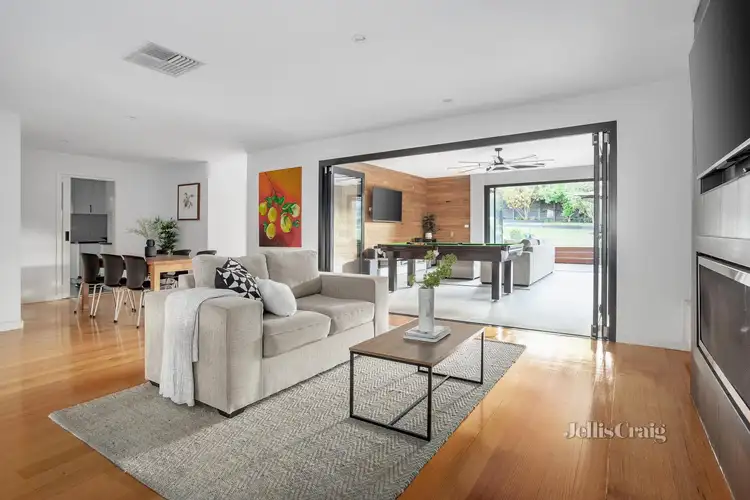 Sixth view of Homely house listing, 105 Mountain View Parade, Rosanna VIC 3084
