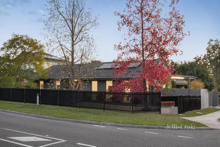 2 Lynwood Crescent, Lower Plenty VIC 3093