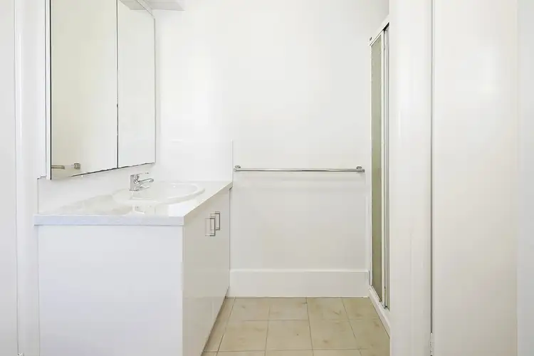 Fifth view of Homely unit listing, 15/315 Nepean Highway, Parkdale VIC 3195