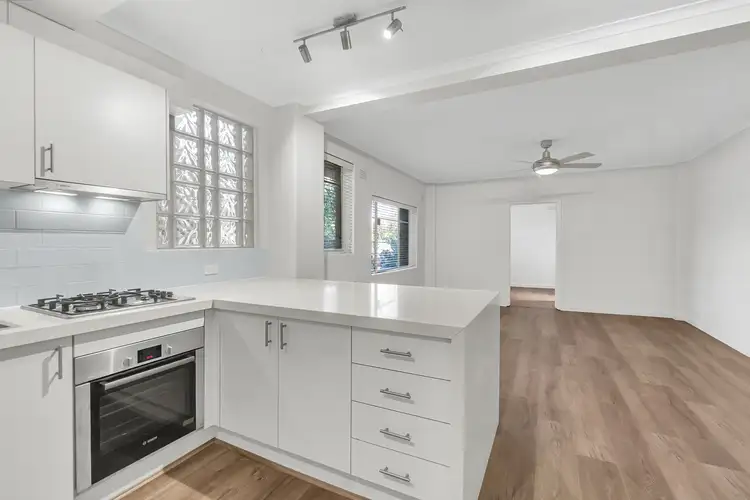 Fourth view of Homely apartment listing, 4/16A Chapel Street, St Kilda VIC 3182