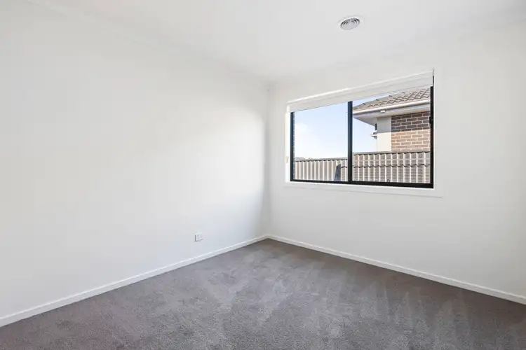 Fifth view of Homely house listing, 80 Willoby Drive, Alfredton VIC 3350