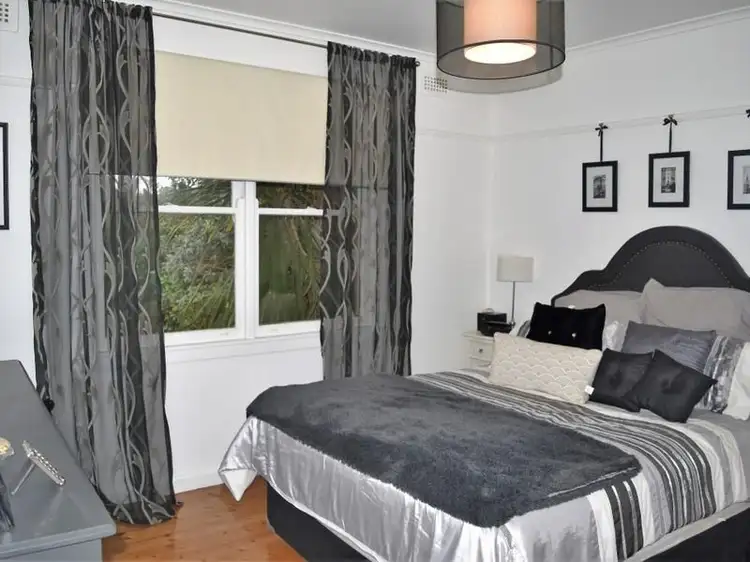Fifth view of Homely house listing, 2 Collins Street, Heidelberg Heights VIC 3081