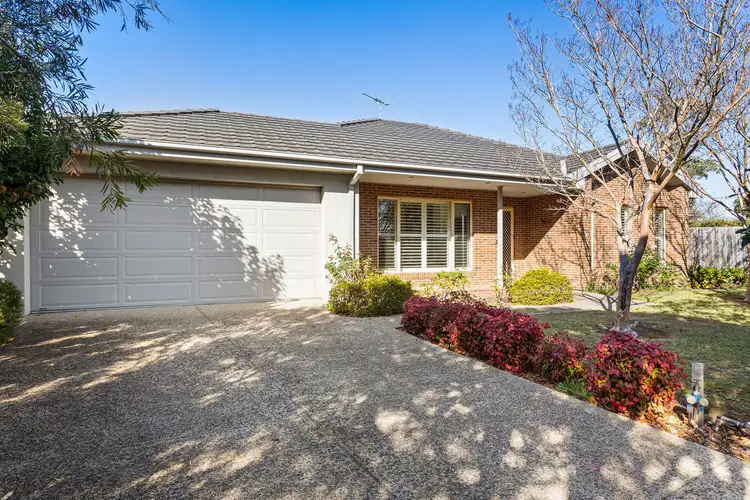 10 Kenaud Avenue, Mount Eliza VIC 3930