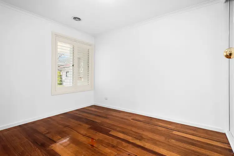 Fifth view of Homely unit listing, 4/15 Cameron Street, Cheltenham VIC 3192