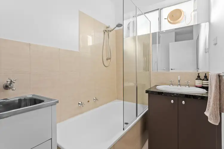 Sixth view of Homely apartment listing, 3/31-33 Caroline Street, Hawthorn East VIC 3123