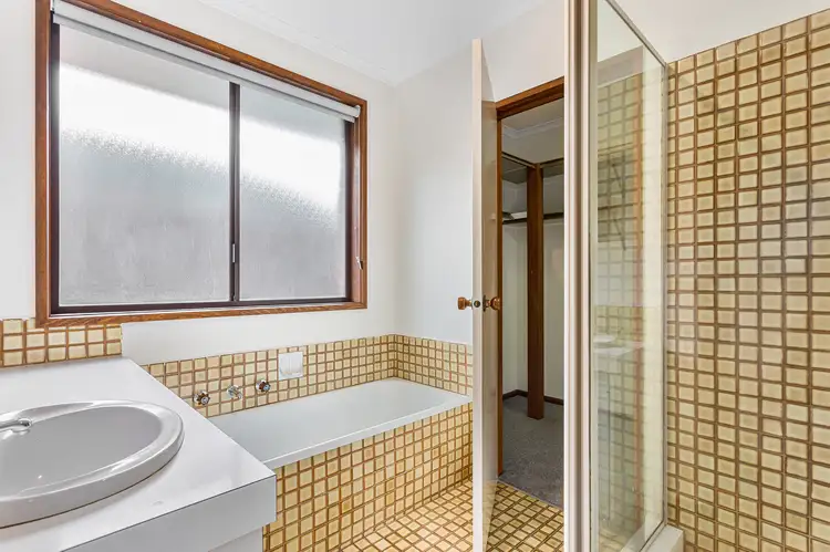 Fifth view of Homely unit listing, 110 Chesterville Road, Cheltenham VIC 3192