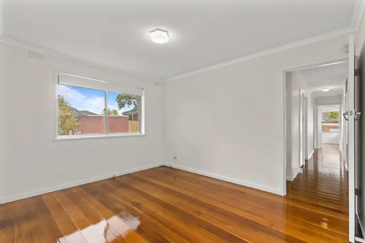 Fifth view of Homely house listing, 7 Robin Grove, Mount Waverley VIC 3149