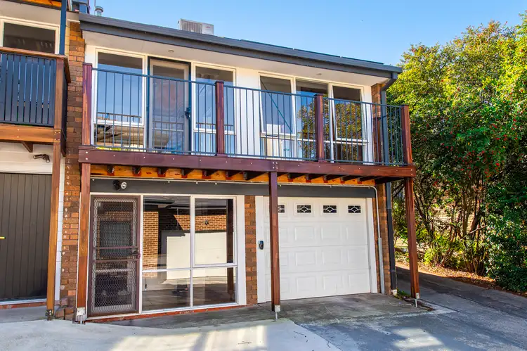 Main view of Homely unit listing, 1/42 Carrol Grove, Mount Waverley VIC 3149