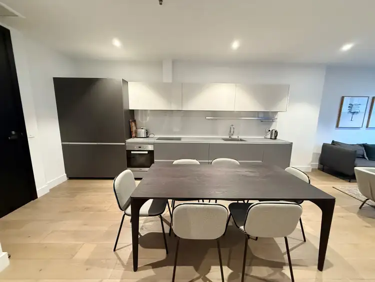 704/14 Queens Road, Melbourne VIC 3004