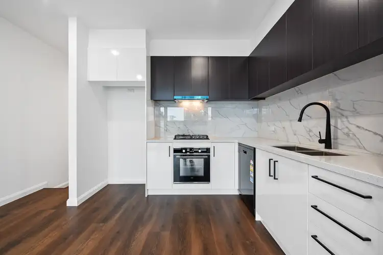 8 Stanford Close (entry via Lebanon Crescent), Mulgrave VIC 3170