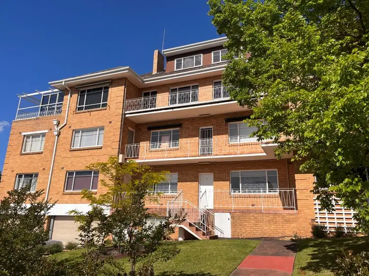 26/5-7 Hilltop Crescent, Ivanhoe East VIC 3079