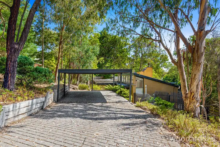 10 Jelbart Court, Eltham VIC 3095