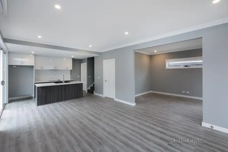 1/6 Thorpe Street, Newport VIC 3015