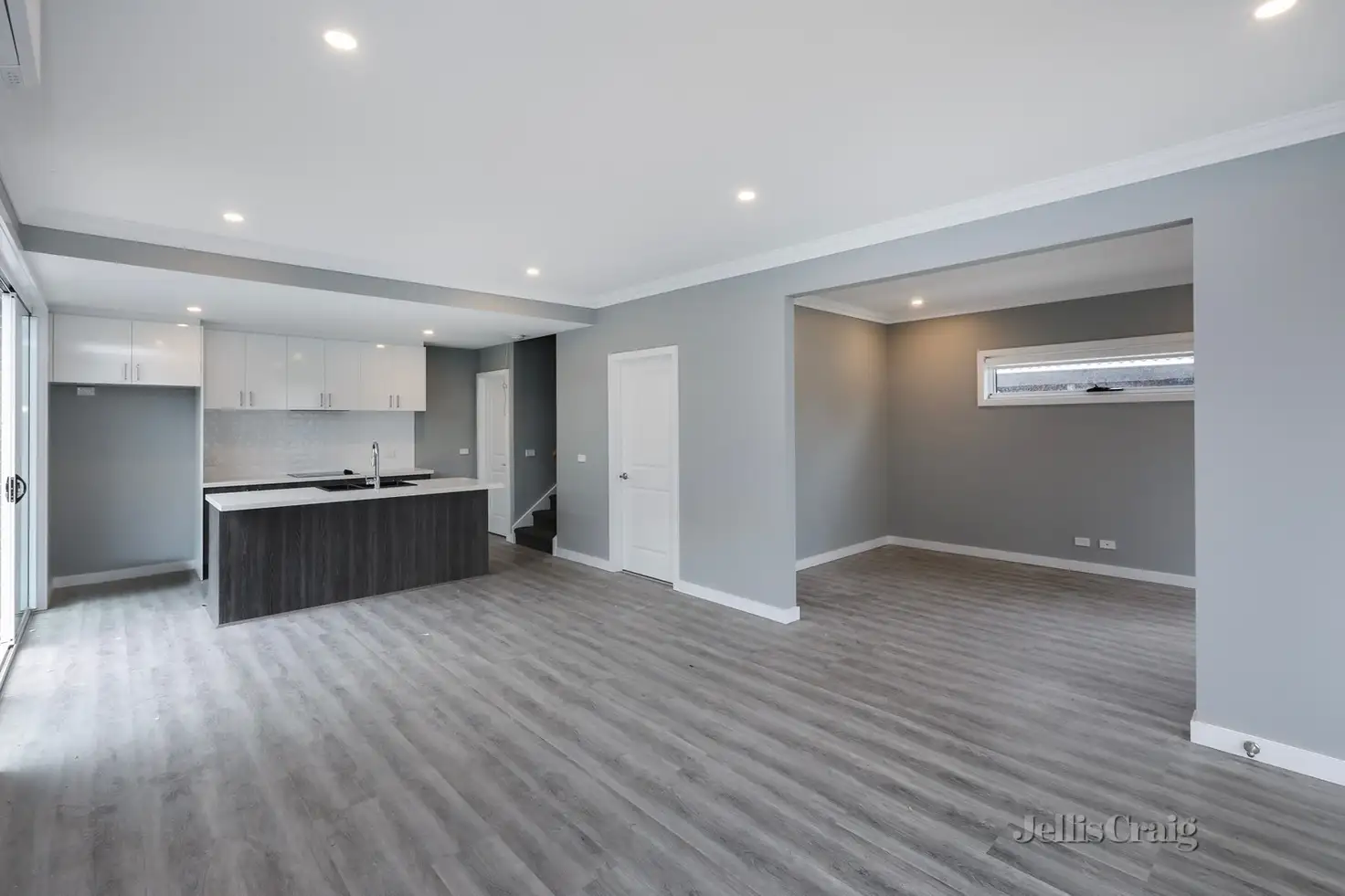 Main view of Homely townhouse listing, 1/6 Thorpe Street, Newport VIC 3015